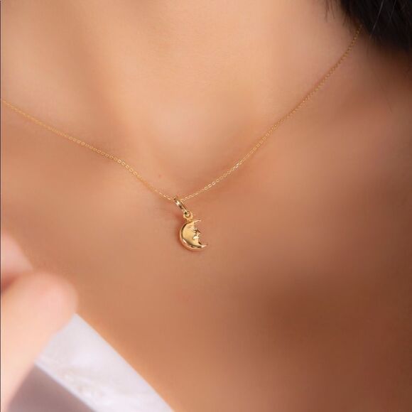 14k Real Gold Halfmoon Charm | Halfmoon Pendant | Birthday Gift | Timeless Gift - Picture 4 of 5